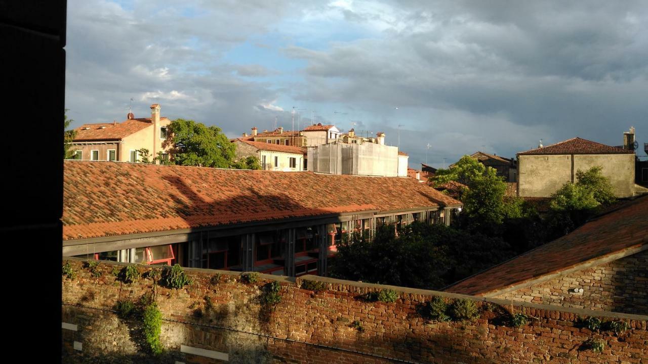 Dorsoduro461 Bed & Breakfast Venice Exterior photo