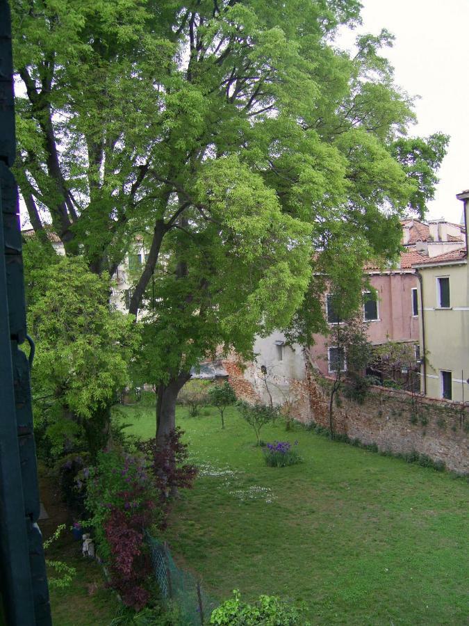 Dorsoduro461 Bed & Breakfast Venice Exterior photo